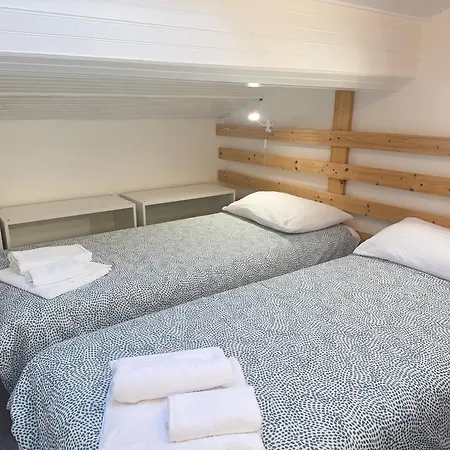 2 Minutes' Walk To The With 3 Apartamento Bordighera