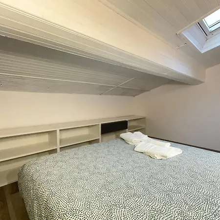 2 Minutes' Walk To The With 3 Apartamento